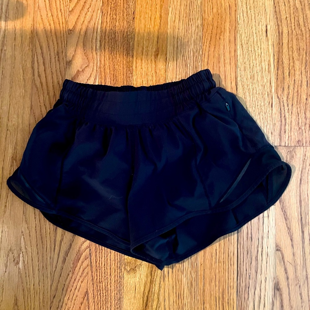 Lululemon Hotty Hot shorts size 2
